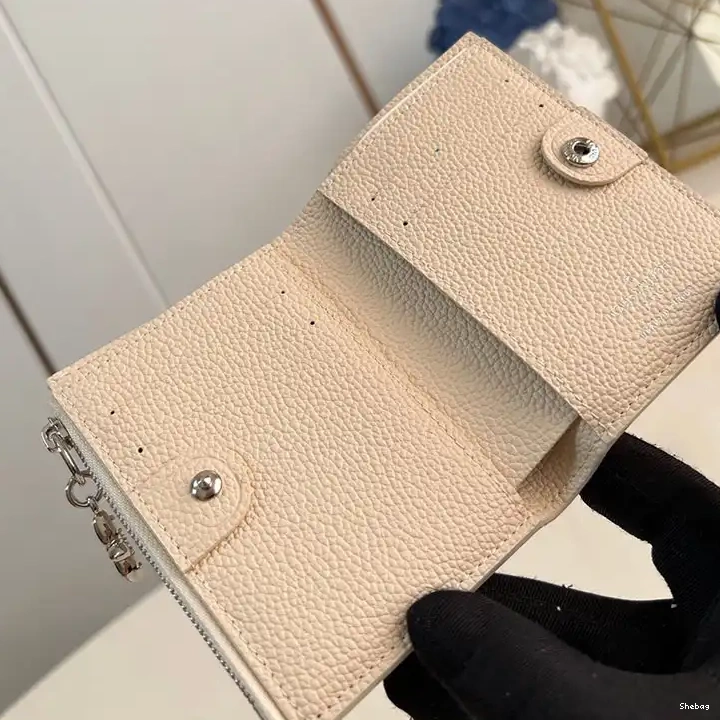 Bags 2411YA0229 LV 0506